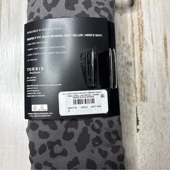 Torrid  Full Length Signature Waist Premium Real Deal Leopard Leggings 3X NWT - Picture 11 of 12